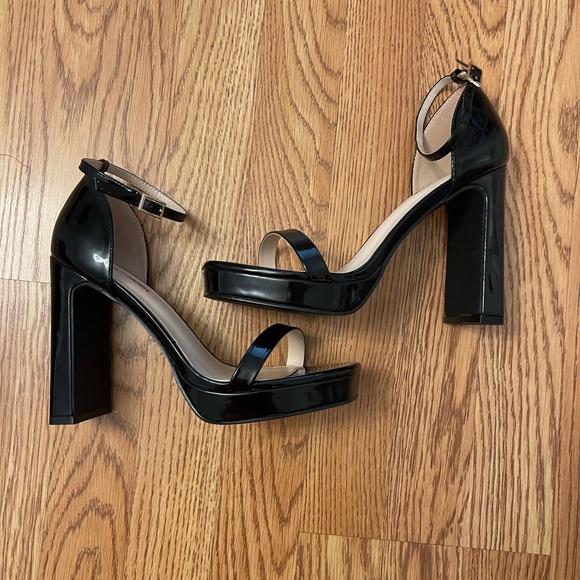 Black Patent Platform Sandals - Picture 1 of 5